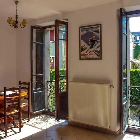 Appartement Spacious 1 Bed In Bagnères-de-Luchon